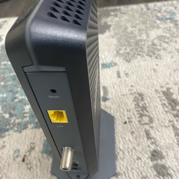 NetGear Modem - Picture 2 of 4